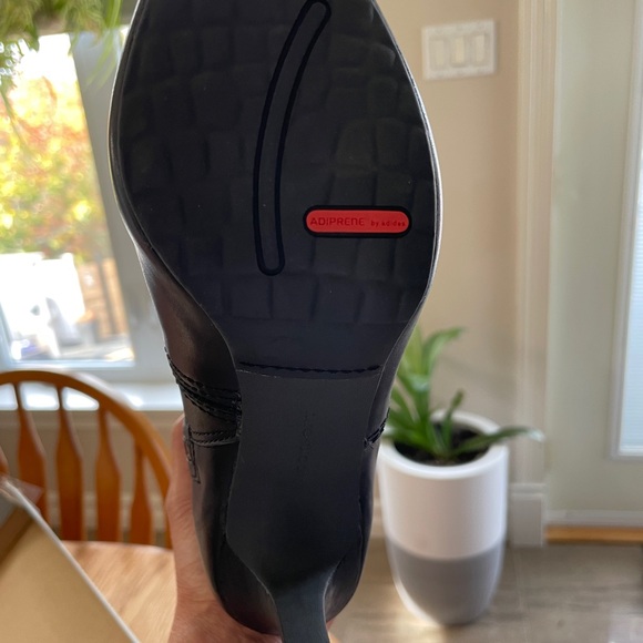 **SOLD** Rockport Adiprene Buckle Tall Black Leather Boots Size 5.5
🌟NEW IN BOX🌟 - Picture 4 of 5